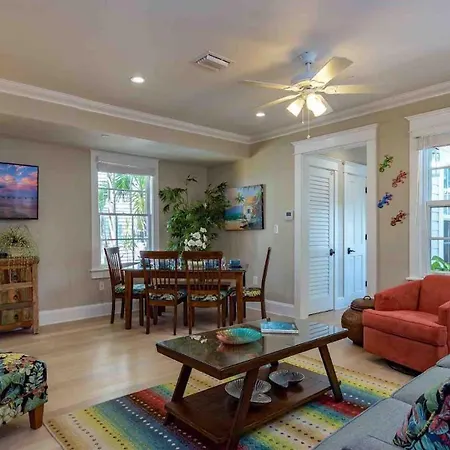The Lime And The Coconut By Last Key Realty